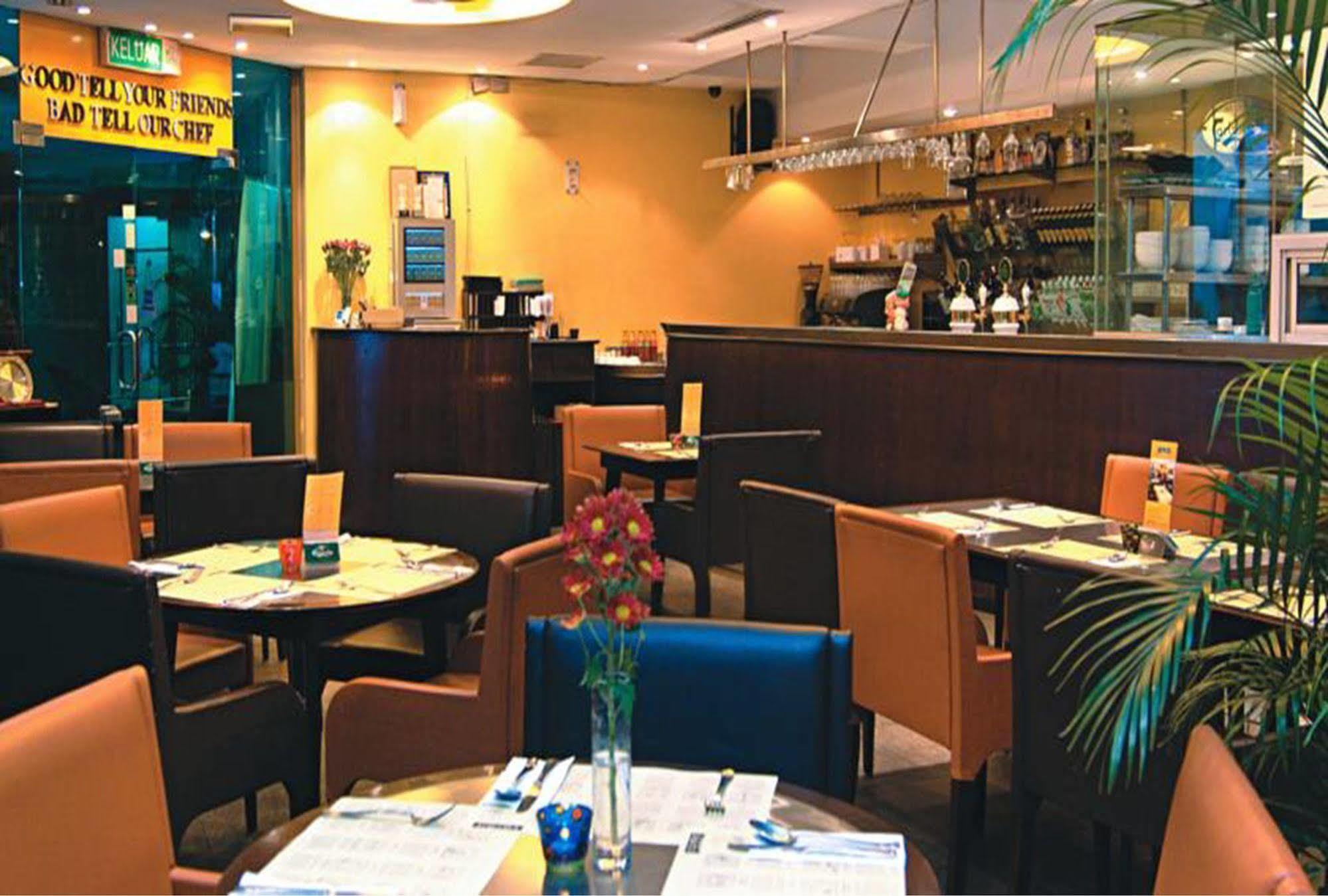 The Maple 3* Kuala Lumpur